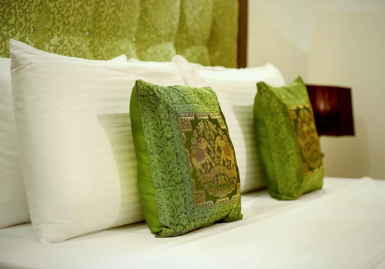 Vendol Maliga Edge Hotel Kandy 3*,